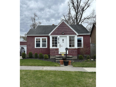 Beach Home Active Under Contract in Alpena, Michigan