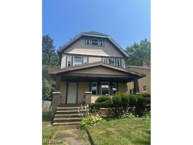 Beach Home For Sale in Cleveland, Ohio