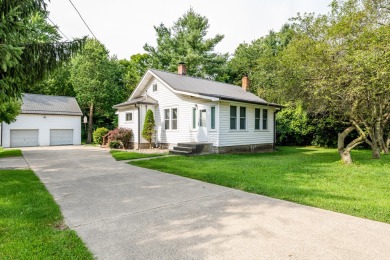 Beach Home Sale Pending in Coloma, Michigan