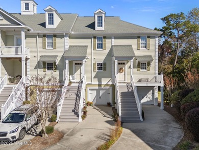 Beach Townhome/Townhouse For Sale in Shallotte, North Carolina