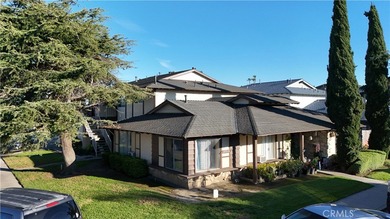 Beach Apartment For Sale in Huntington Beach, California