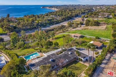 Beach Home For Sale in Malibu, California