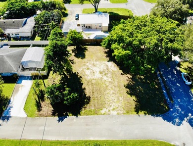 Beach Lot For Sale in Lake Worth, Florida