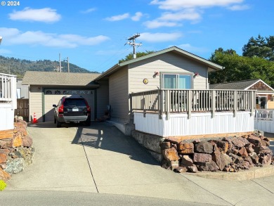 Beach Home For Sale in Brookings, Oregon