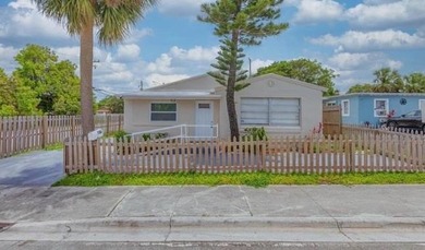 Beach Home For Sale in Riviera Beach, Florida