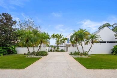 Beach Home For Sale in Jupiter, Florida