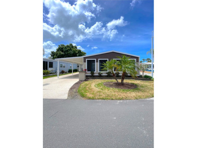 Beach Home For Sale in Fort Myers, Florida