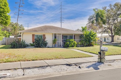 Beach Home Sale Pending in Dunedin, Florida