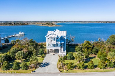 Beach Home For Sale in North Topsail Beach, North Carolina