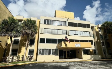 Beach Condo For Sale in Miami, Florida