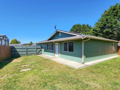 Beach Home For Sale in Crescent City, California