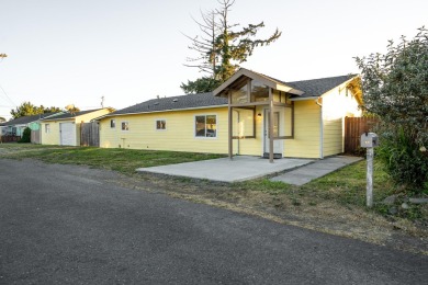 Beach Home For Sale in Crescent City, California