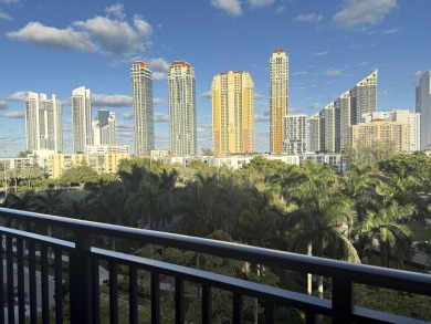 Beach Condo For Sale in Sunny Isles Beach, Florida