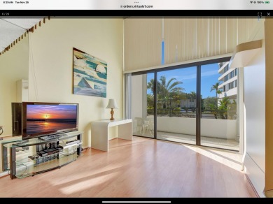 Beach Condo For Sale in South Palm Beach, Florida