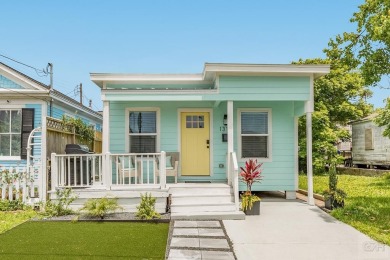 Beach Home For Sale in Galveston, Texas