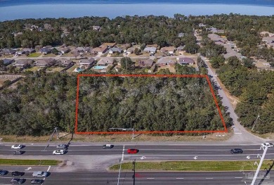 Beach Lot For Sale in Gulf Breeze, Florida