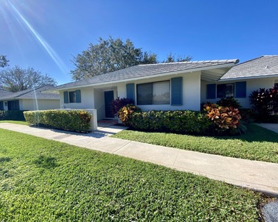 Beach Home For Sale in Palm Beach Gardens, Florida