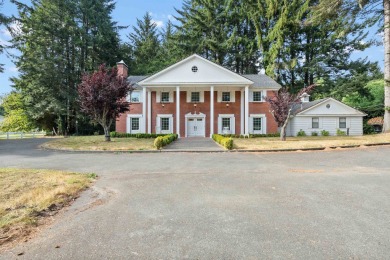 Beach Home For Sale in Crescent City, California