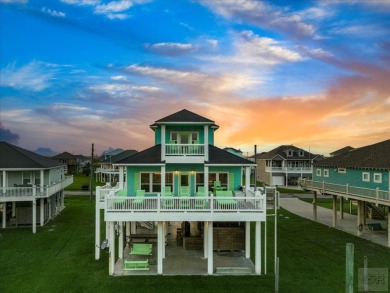 Beach Home For Sale in Crystal Beach, Texas