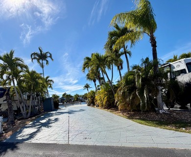 Beach Lot For Sale in Chokoloskee, Florida