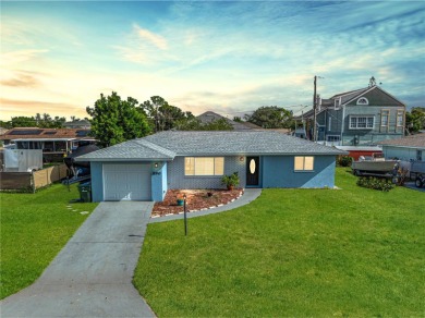 Beach Home For Sale in Venice, Florida