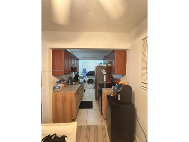 Beach Condo For Sale in Hallandale Beach, Florida