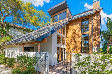 Beach Home For Sale in Sarasota, Florida