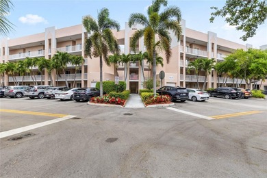 Beach Condo For Sale in Sunrise, Florida