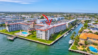 Beach Condo For Sale in North Palm Beach, Florida