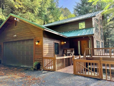 Beach Home For Sale in Crescent City, California