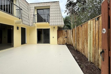 Beach Condo For Sale in West Palm Beach, Florida