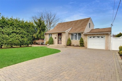 Beach Home Sale Pending in Massapequa, New York