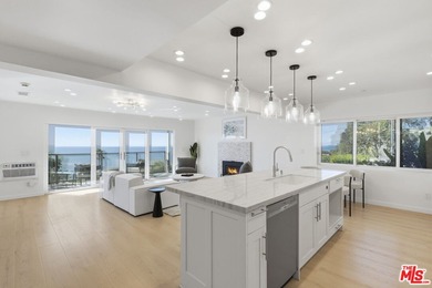 Beach Condo For Sale in Laguna Beach, California