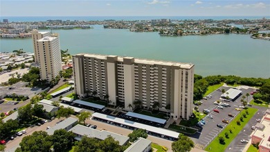 Beach Condo For Sale in South Pasadena, Florida