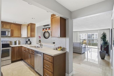 Beach Condo For Sale in Dania, Florida