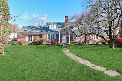 Beach Home For Sale in Fairfield, Connecticut
