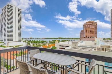 Beach Condo For Sale in West Palm Beach, Florida