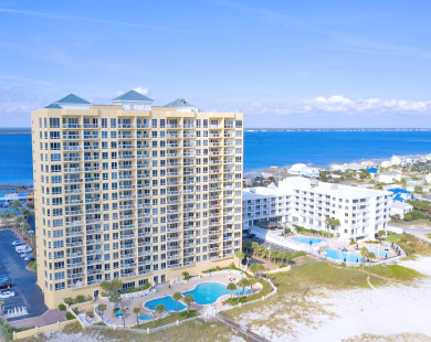 Get 10% OFF 4 or more nts August 4 - October 31, 2022 - Beach Vacation Rentals in Pensacola Beach, Florida on Beachhouse.com