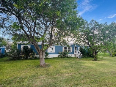 Beach Home Sale Pending in Austwell, Texas