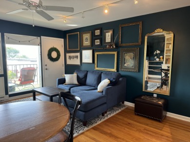 Beach Condo Sale Pending in West Haven, Connecticut