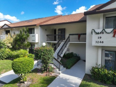 Beach Condo For Sale in Greenacres, Florida