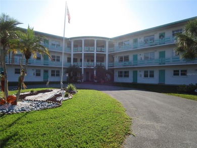 Beach Condo For Sale in St. Petersburg, Florida