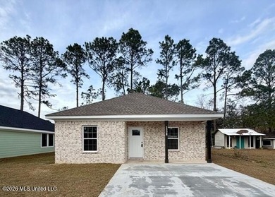 Beach Home For Sale in Gautier, Mississippi