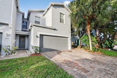 Beach Townhome/Townhouse For Sale in West Palm Beach, Florida