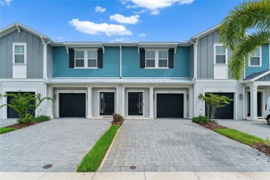 Beach Townhome/Townhouse For Sale in Tampa, Florida