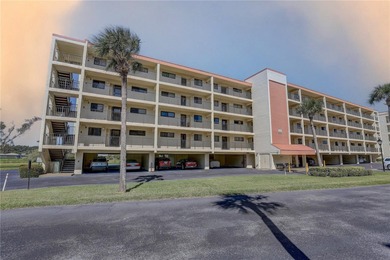 Beach Condo For Sale in Seminole, Florida