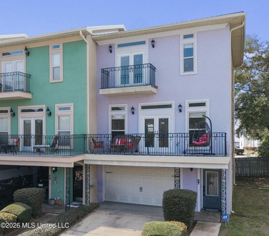 Beach Townhome/Townhouse For Sale in Long Beach, Mississippi