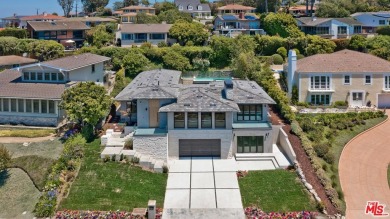 Beach Home For Sale in Palos Verdes Estates, California