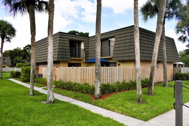 Beach Townhome/Townhouse For Sale in West Palm Beach, Florida