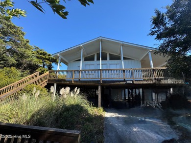 Beach Home For Sale in Emerald Isle, North Carolina